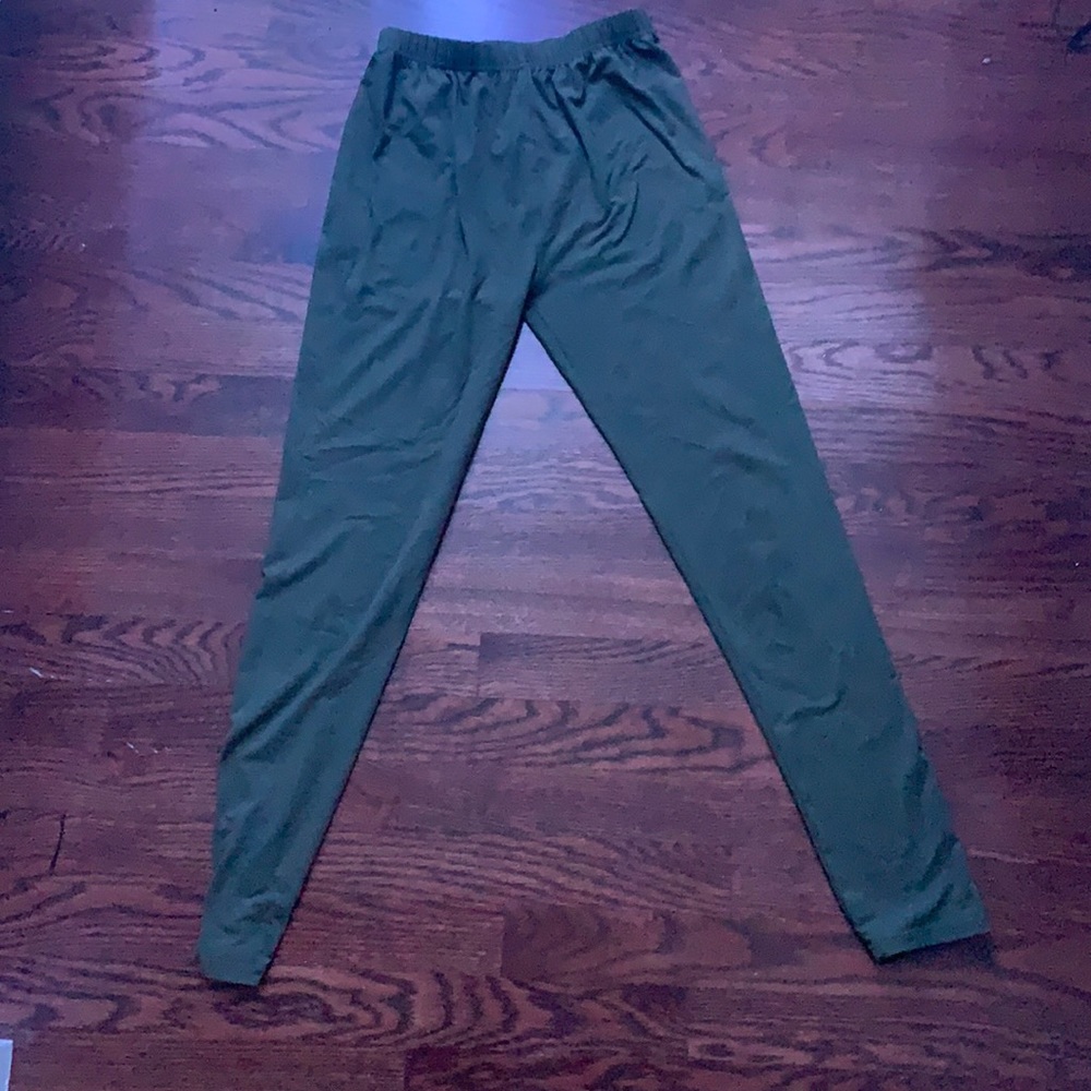 olive green leggings!